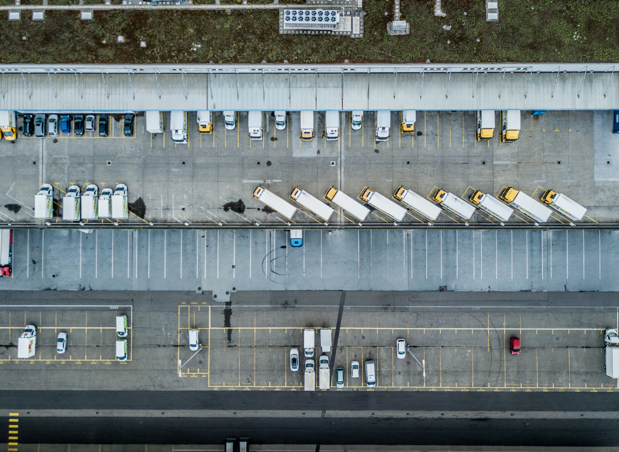 In future, a large proportion of urban freight traffic will continue to be handled by road, with trucks and delivery vans distributing goods from logistics centres.