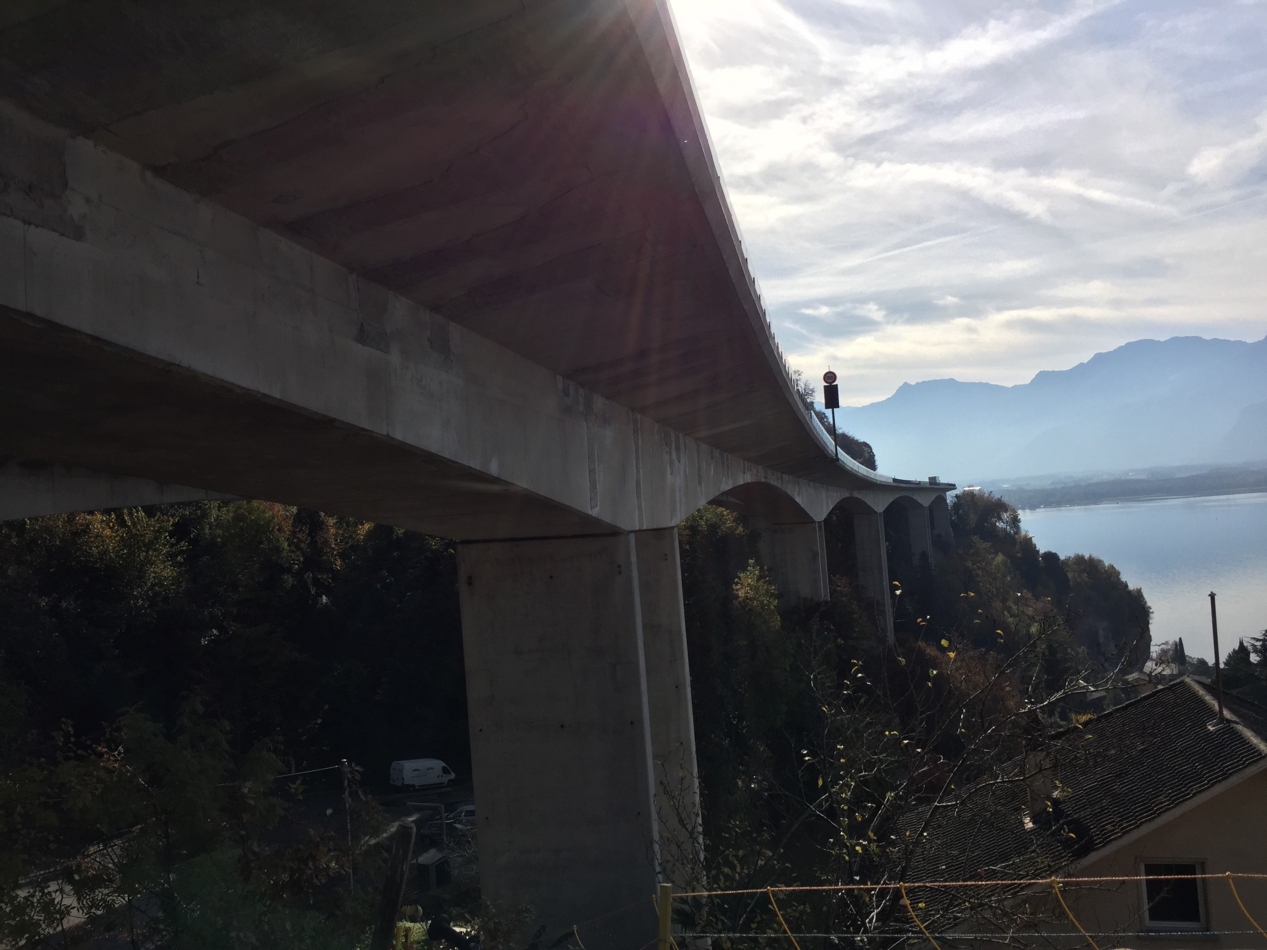 Le pont de Chillon a été réhabilité avec du béton fibré à ultra-hautes performances.