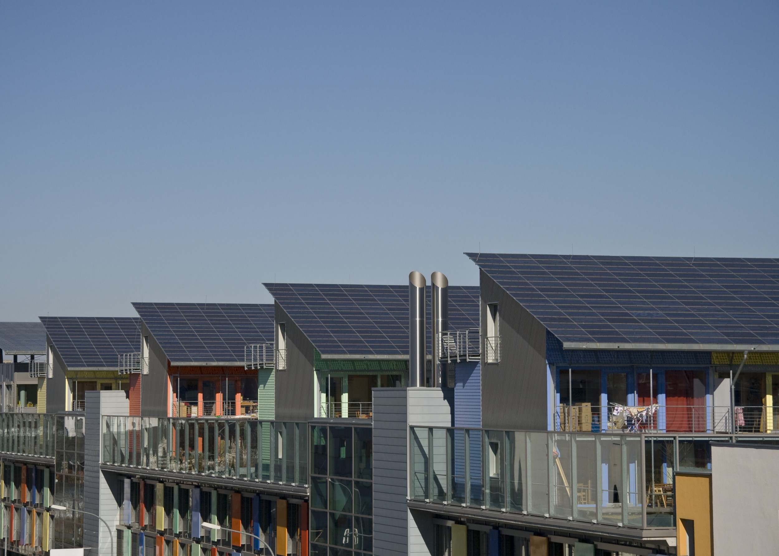 A l'avenir, les quartiers pourraient produire et gérer eux-mêmes leur énergie moyennant des systèmes photovoltaïques et autres centrales électriques décentralisées.